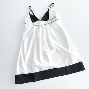 MinkPink // Size Medium // Black and White dress